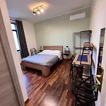 Bed & Breakfast Dormire A Reggio Zona Aeroporto 3*