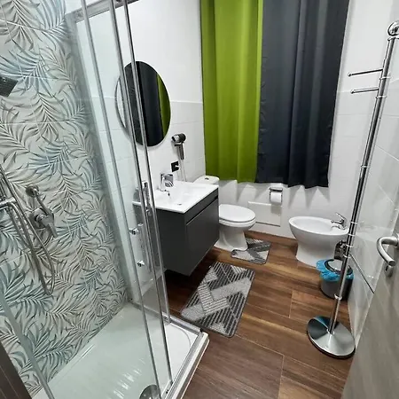 Dormire A Reggio Zona Aeroporto 招待所